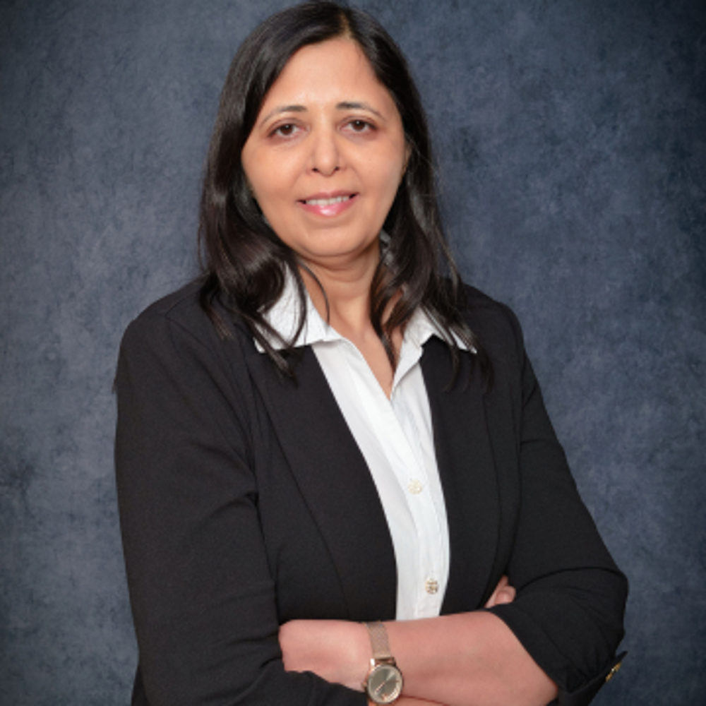 Arpana Maniar - Realtor in Sugar Land, TX