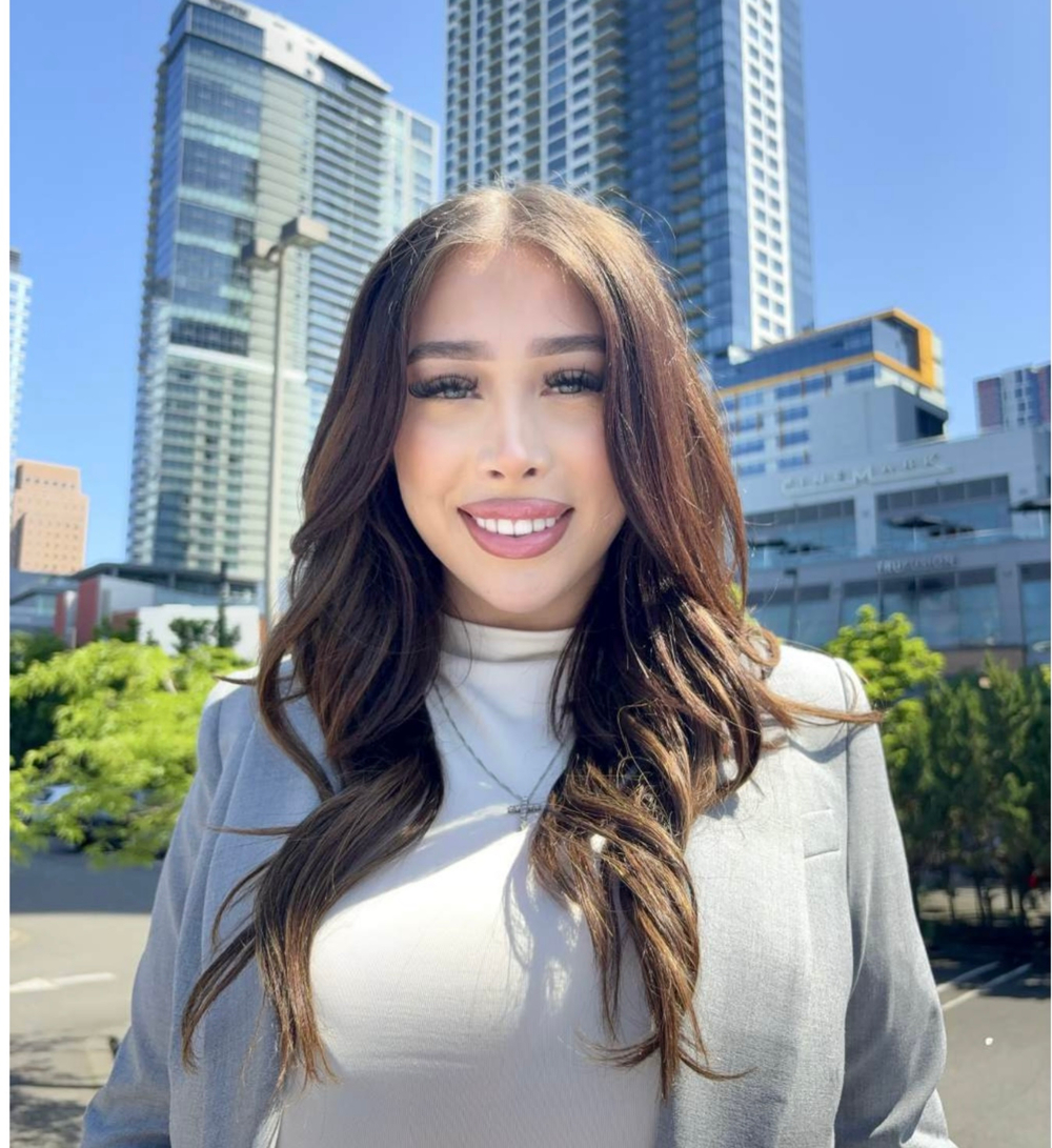 Juliana Barajas - Realtor in Bellevue, WA