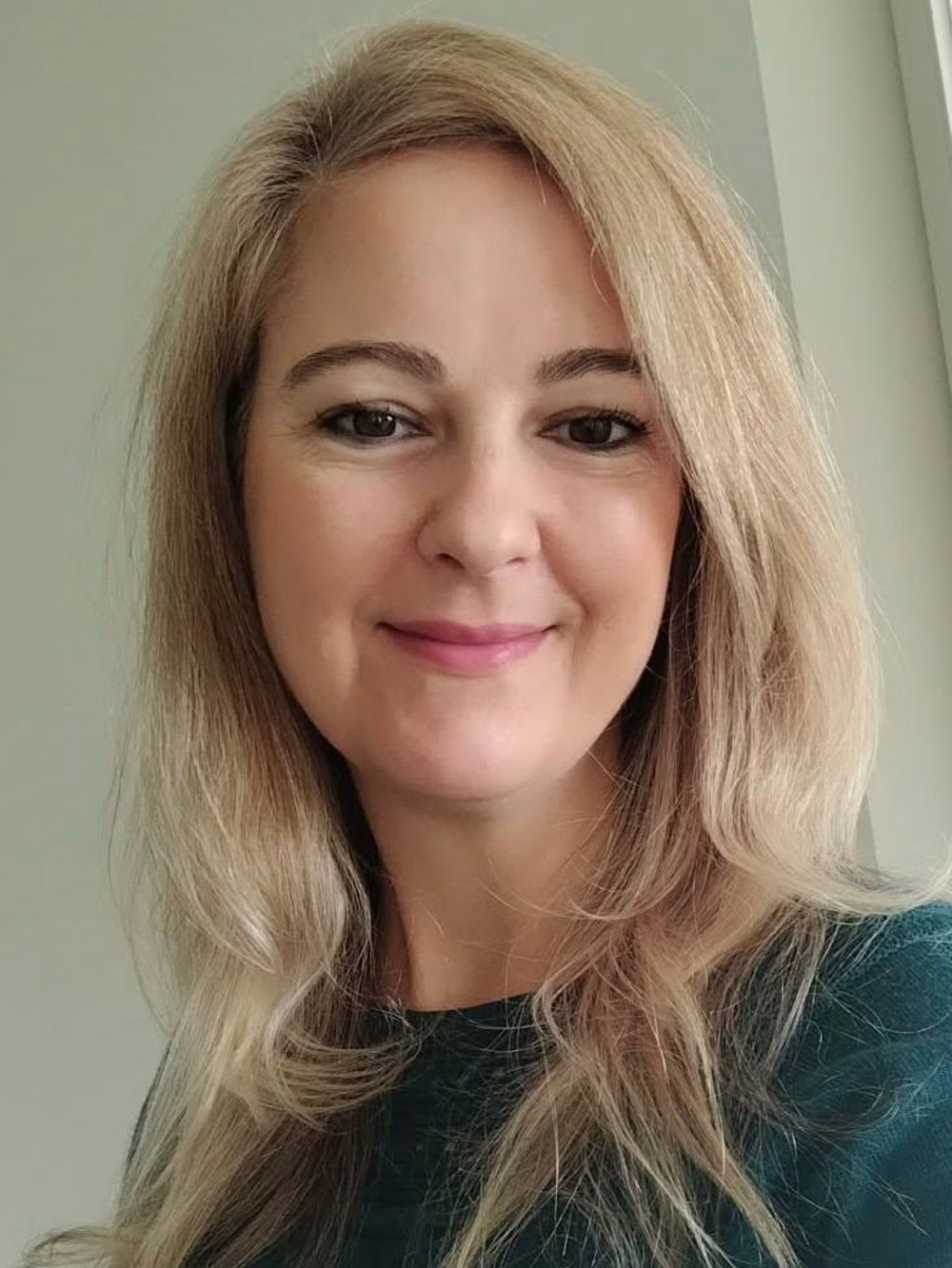 Agnieszka Pach - Realtor in Geneva, IL