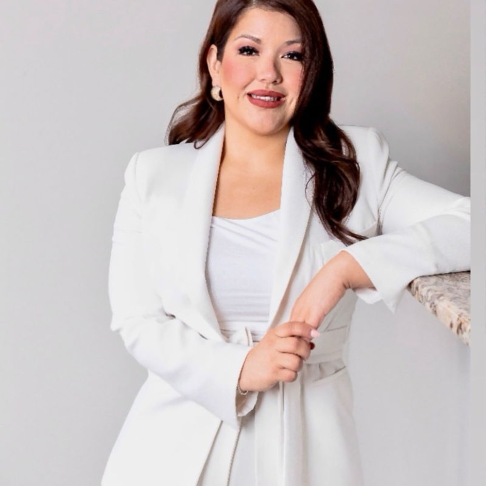 Adriana Caballero - Realtor in Chicago, IL