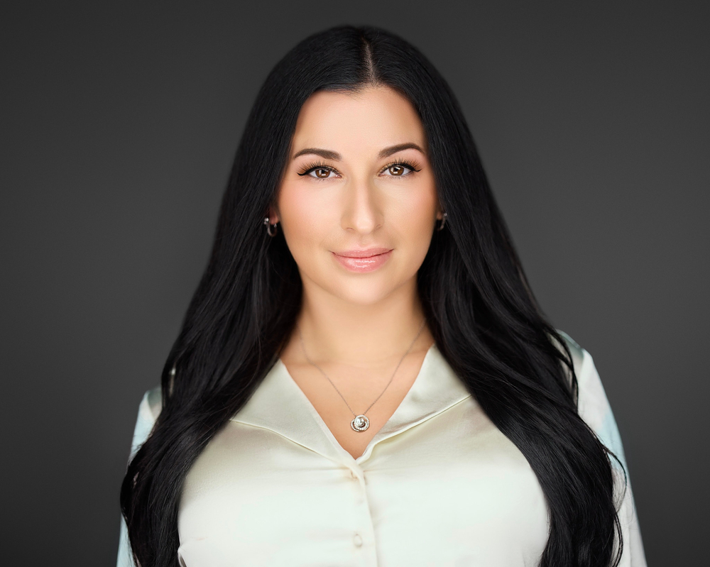 Teresa Valentine - Realtor in Huntington Beach, CA