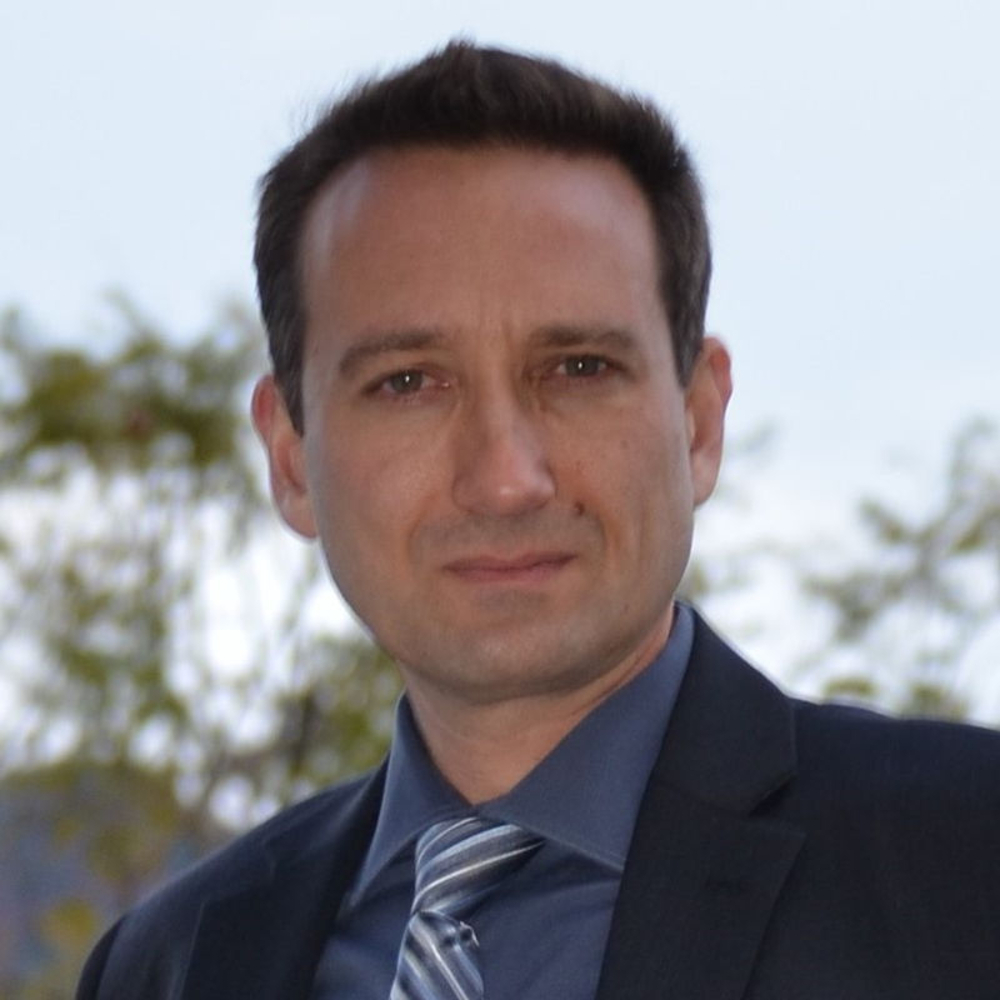 Elliot Gindis - Realtor in Valencia, CA