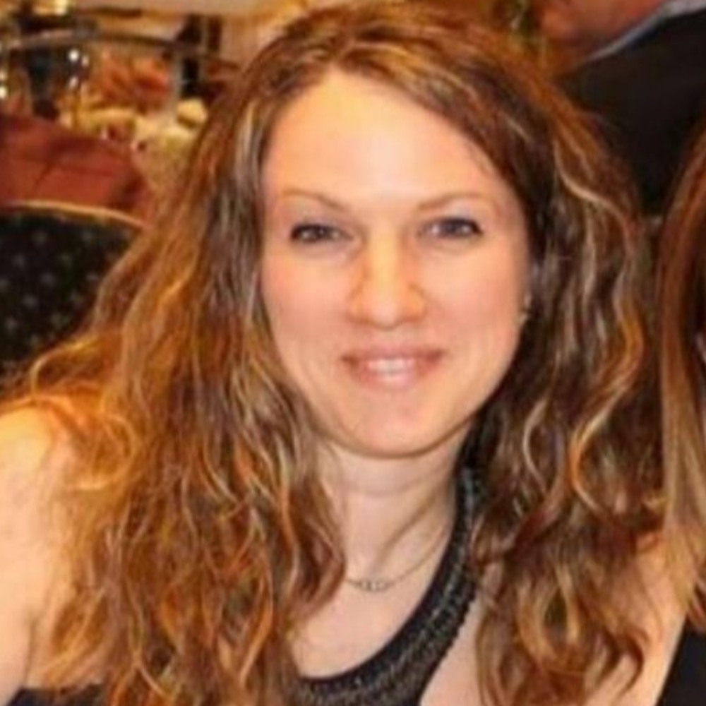 Claudia Calugareanu - Realtor in Libertyville, IL