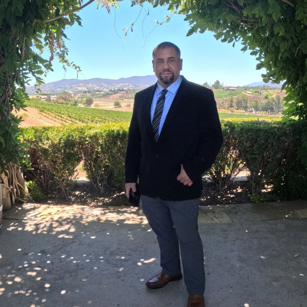 Emanuel Calderon Belen - Realtor in Temecula, CA