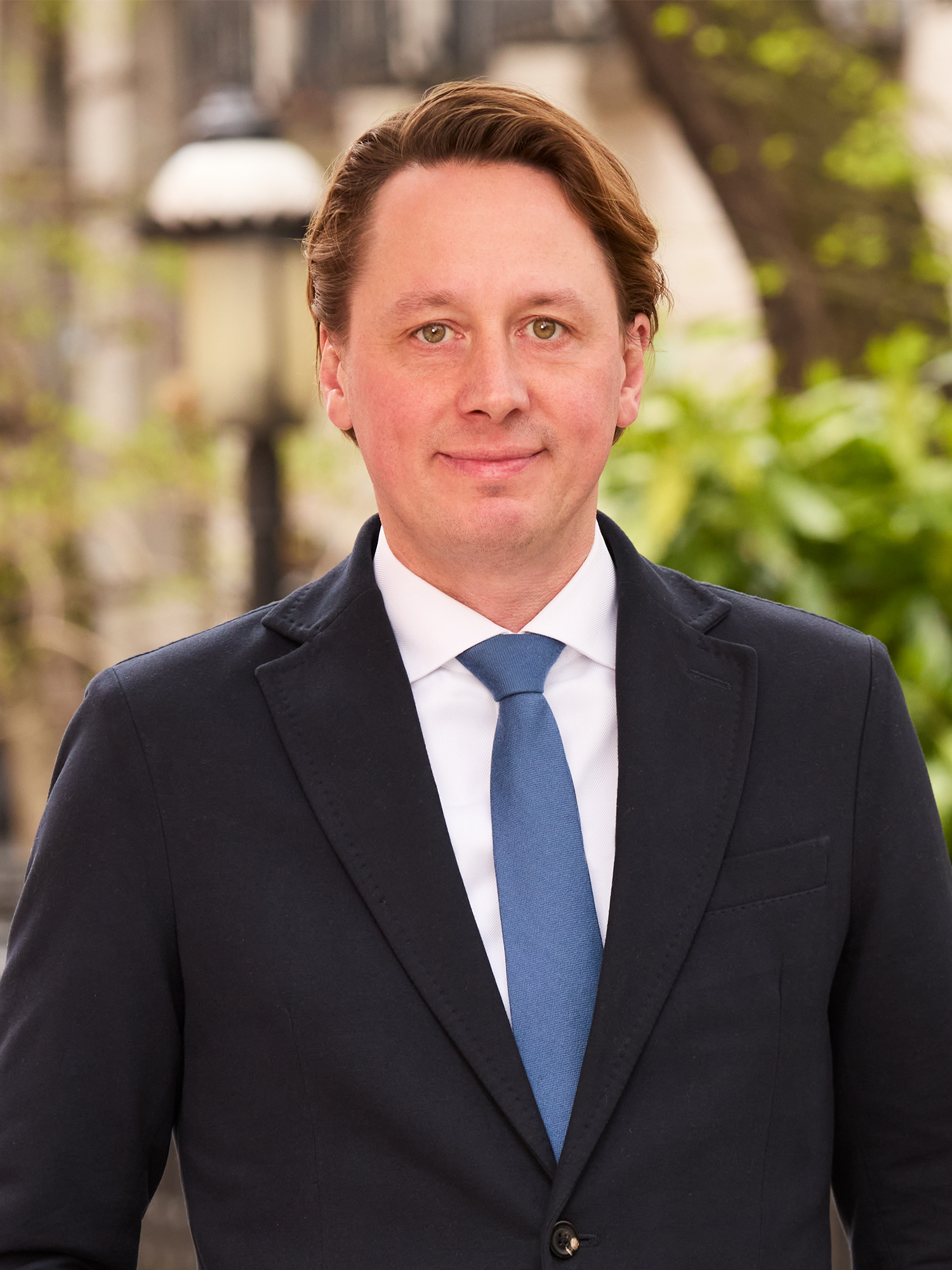 Sebastian Steinau - licensed re salesperson in New York, NY