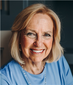 Randa Hahn - Realtor in Chanhassen, MN