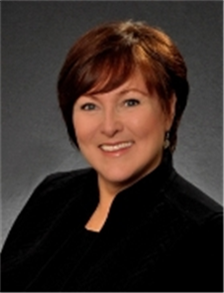 Linda Steineck - Realtor in Woodbury, MN
