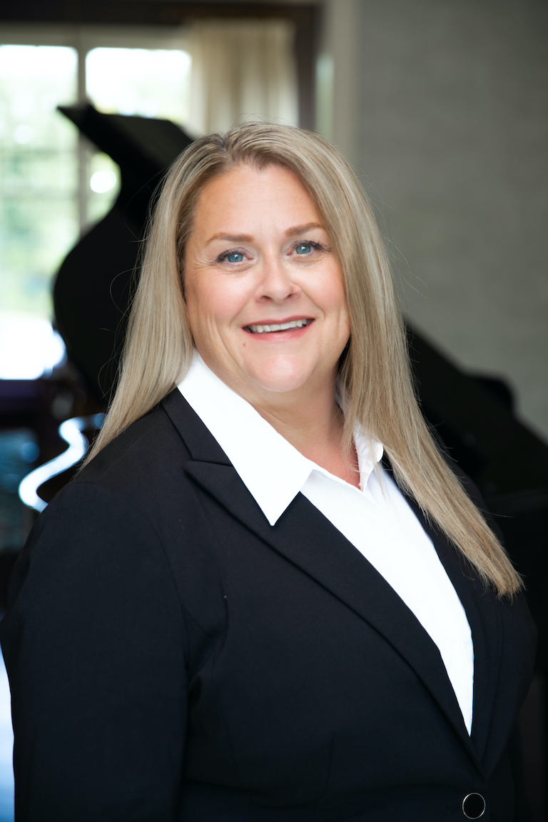 Janai Bouman - Sales Associate in Glen Ellyn, IL