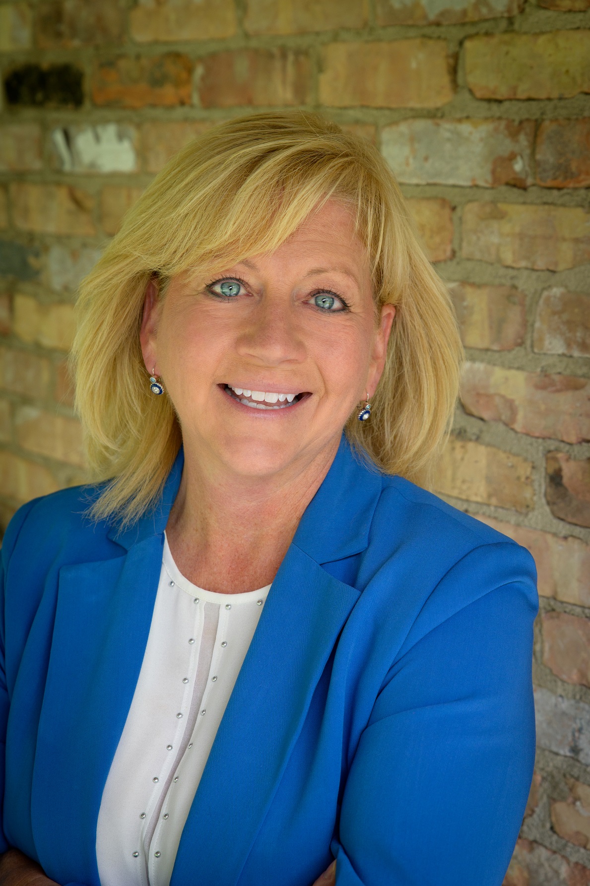 Jeanne Godschalx - Sales Associate in Green Bay, WI