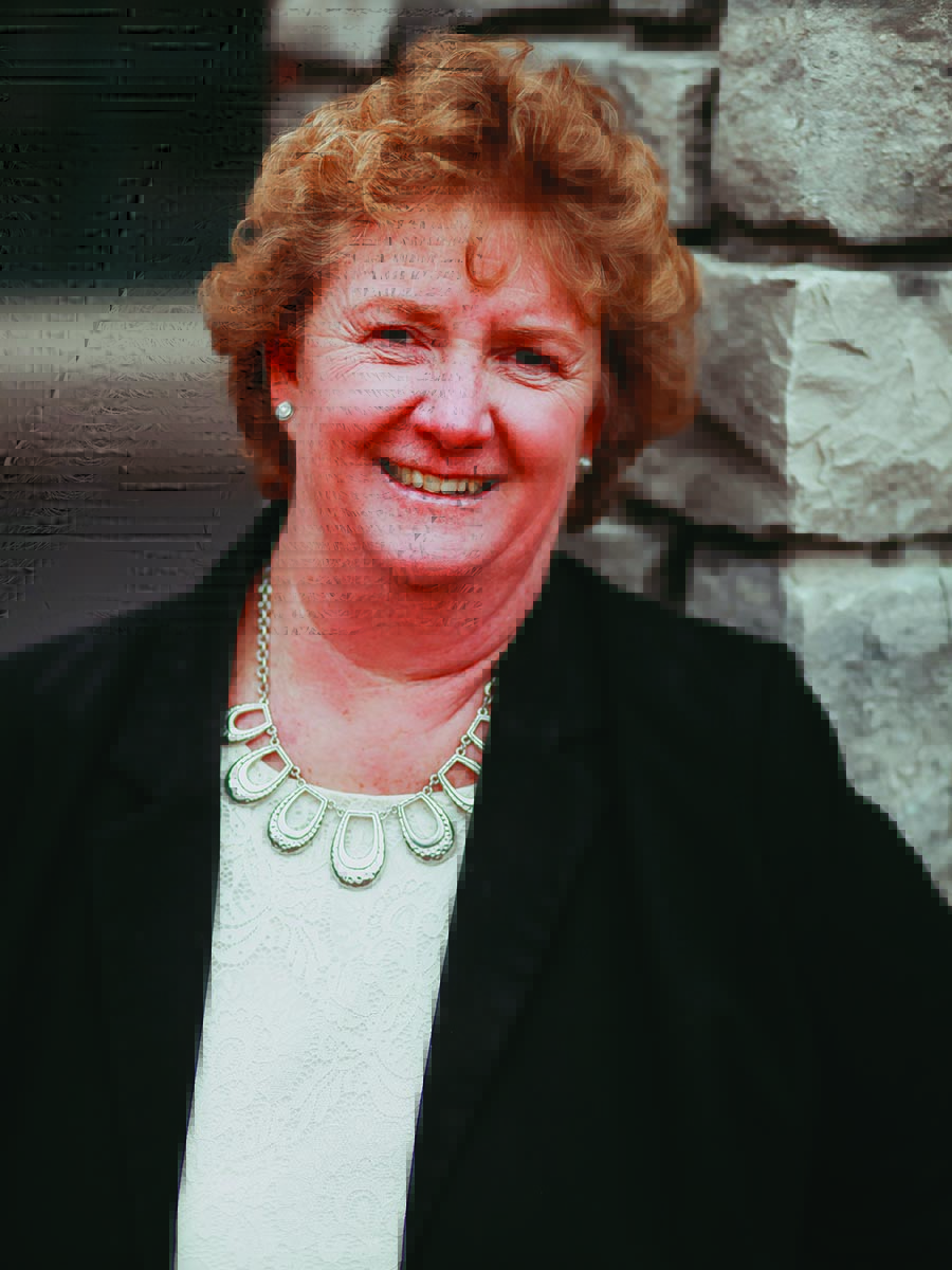 Karen Hammond - Sales Associate in Liverpool, NY