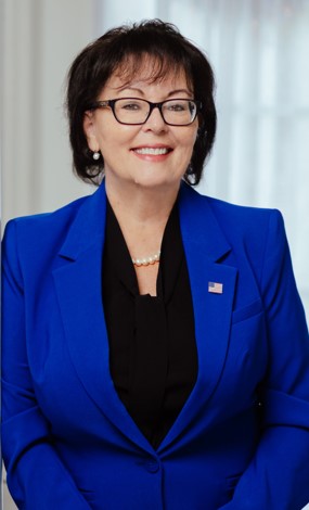 Kari Lerner - Licensed Real Estate Salesperson in Fort Myers, FL