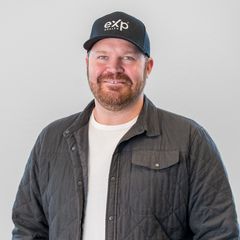 Brian Simmons in Rogue River, OR