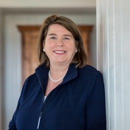 Lynn O'Neill - Real Estate Broker in Falmouth, MA