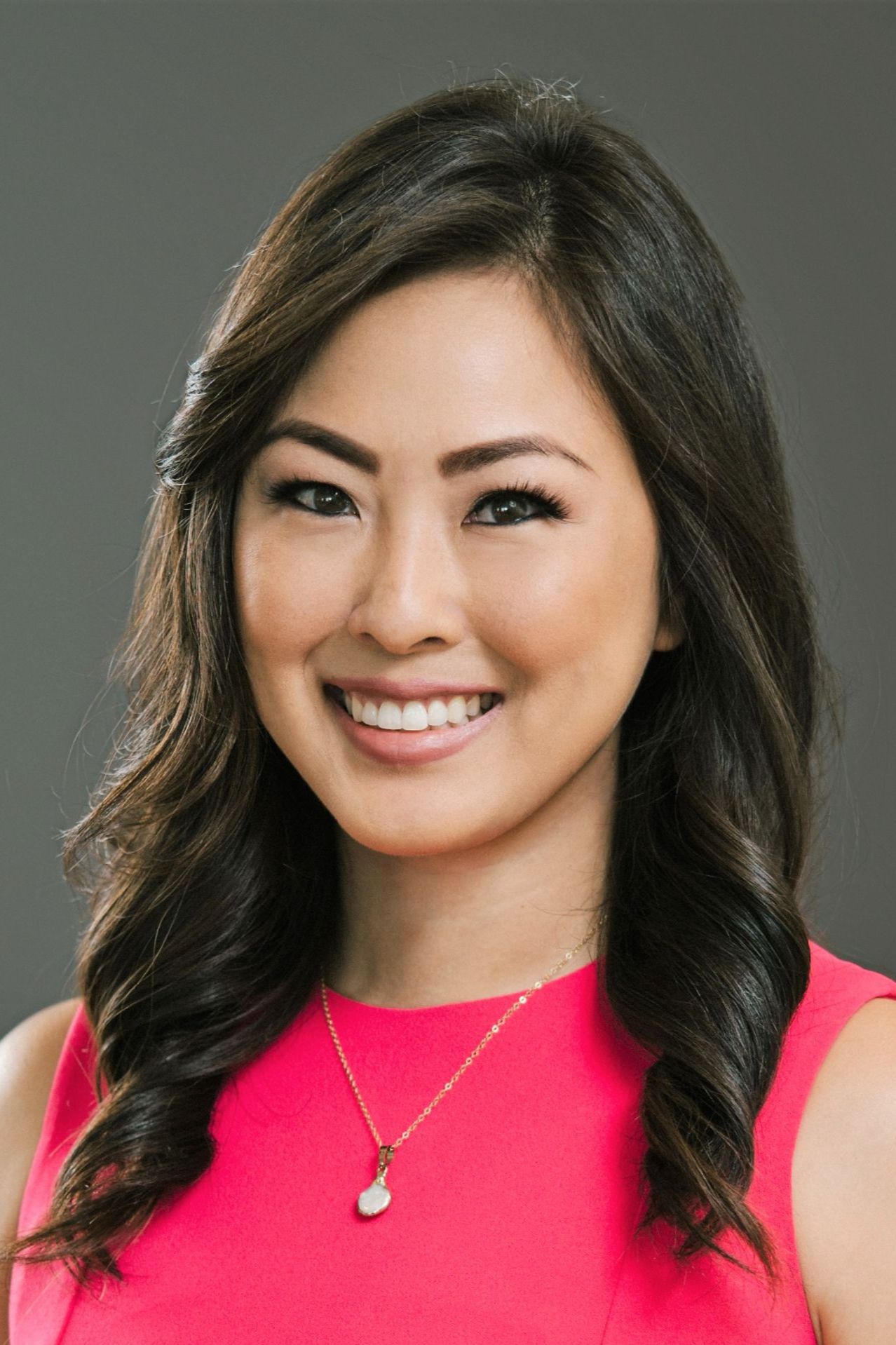 Traci Isara - Salesperson in Honolulu, HI