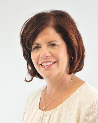 Michelle Schneider - Sales Associate in Spring Lake, NJ
