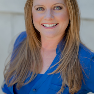 Leah Reynolds in Thousand Oaks