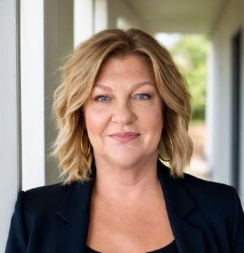 Terri Sutton - Realtor in St. Charles, MO