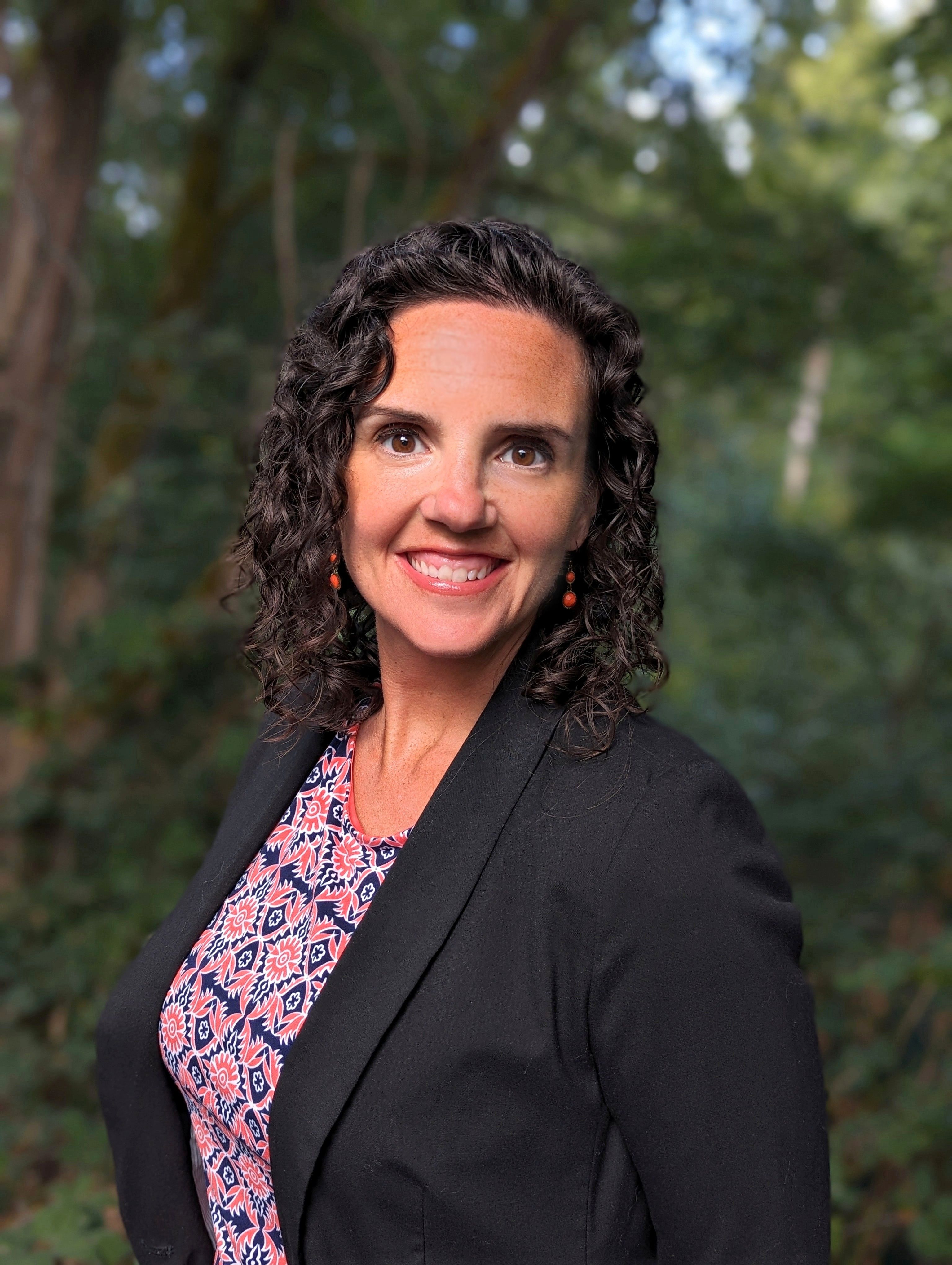 Kari Schertzinger - Real Estate Broker in Lynnwood, WA