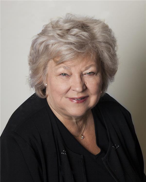 Mitzi Wingenroth - Associate Broker in Valparaiso, IN