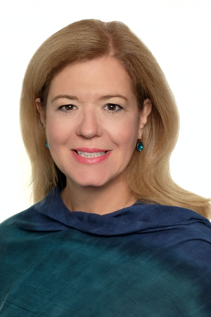 Gina Hess - Sales Associate in Orlando, FL