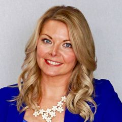 Tina Stuckey - Broker in Fort Wayne, IN