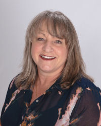 Jinny Pardee - Broker in Shady Cove, OR