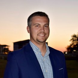 Caleb Pinnow - Broker in Saint Charles, IL