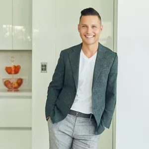 Alex Alexandrov - Luxury Real Estate Specialist in FL
