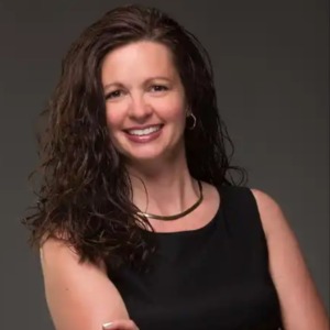 April Mech - Realtor in Maryville, TN