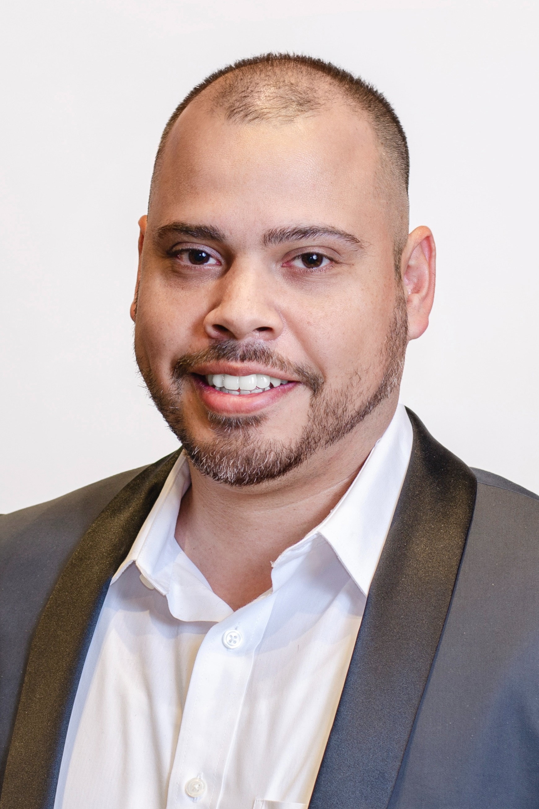 Victor Aguilar - Sales Associate in Chicago, IL