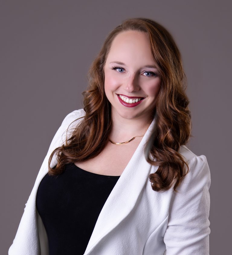 Kayla Brandenburg - Real Estate Broker in Greenwood, IN