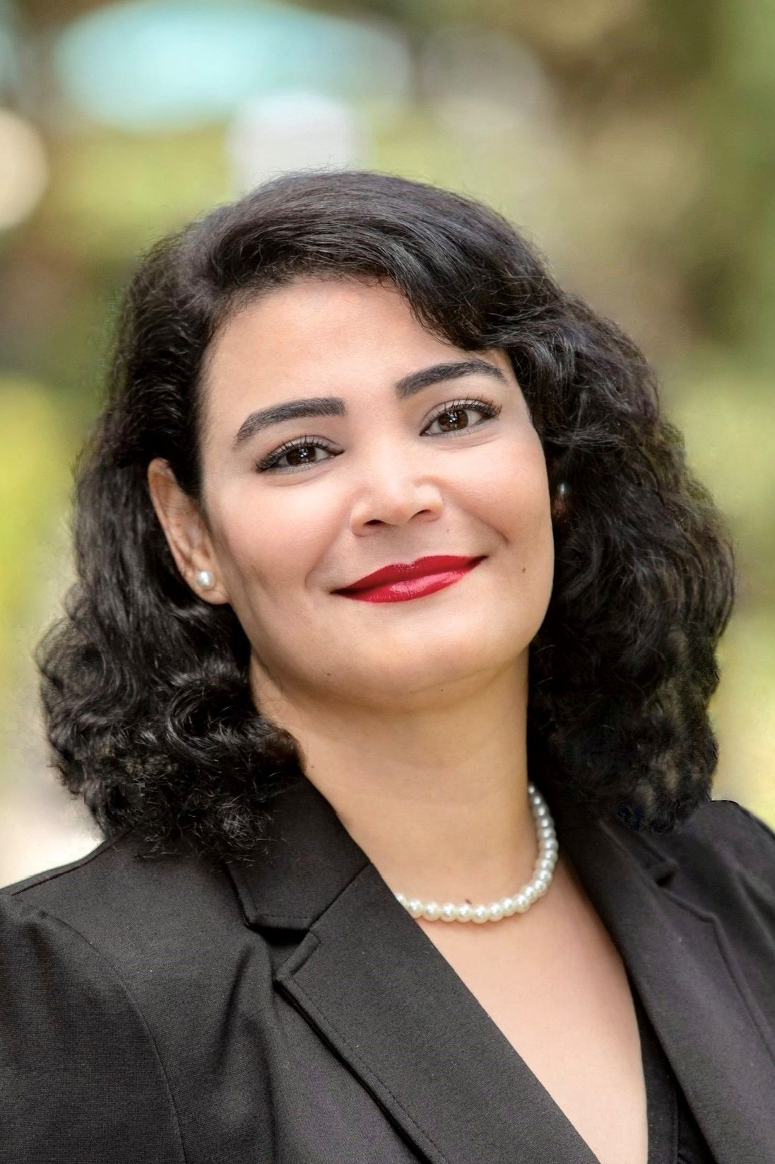 Goli Javan - Sales Associate in Santa Monica, CA