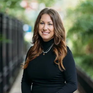 Anne Killarney - Licensed Real Estate Broker in Chicago, IL