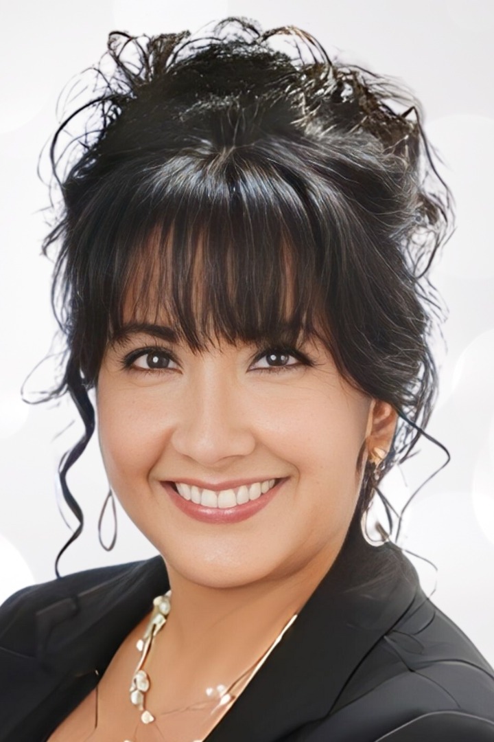 Roxann Rodriguez - Sales Associate in Riverside, CA