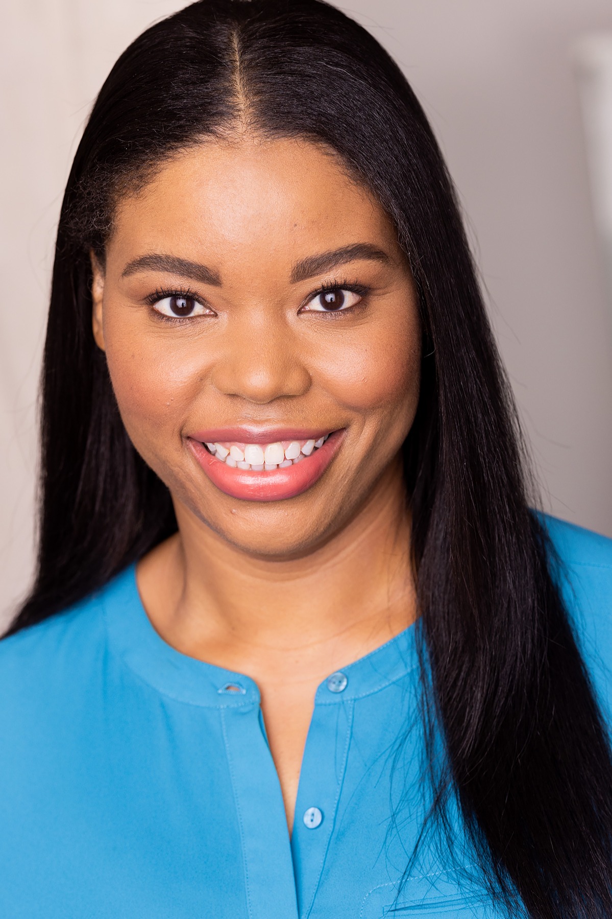 Stephanie Campbell - Sales Associate in La Jolla, CA