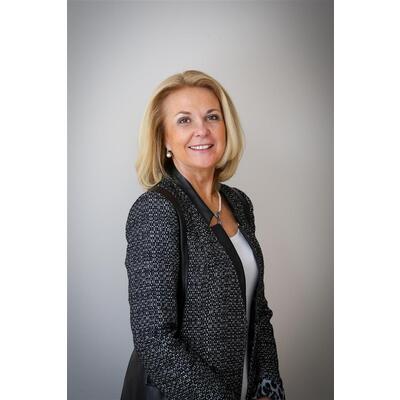 Beverlee Vidoli - Broker Owner in Burlington, MA