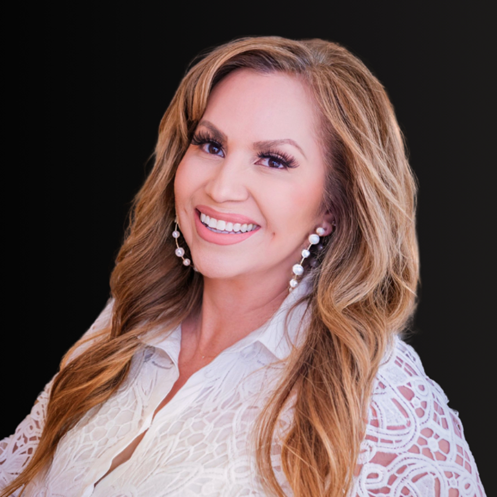 Vicki Galvan - Realtor in CA