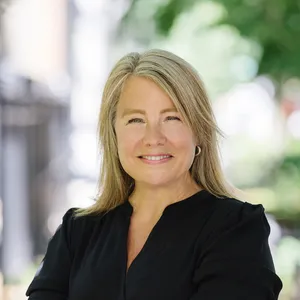 Bridget Podracky - Licensed Real Estate Broker in Chicago, IL