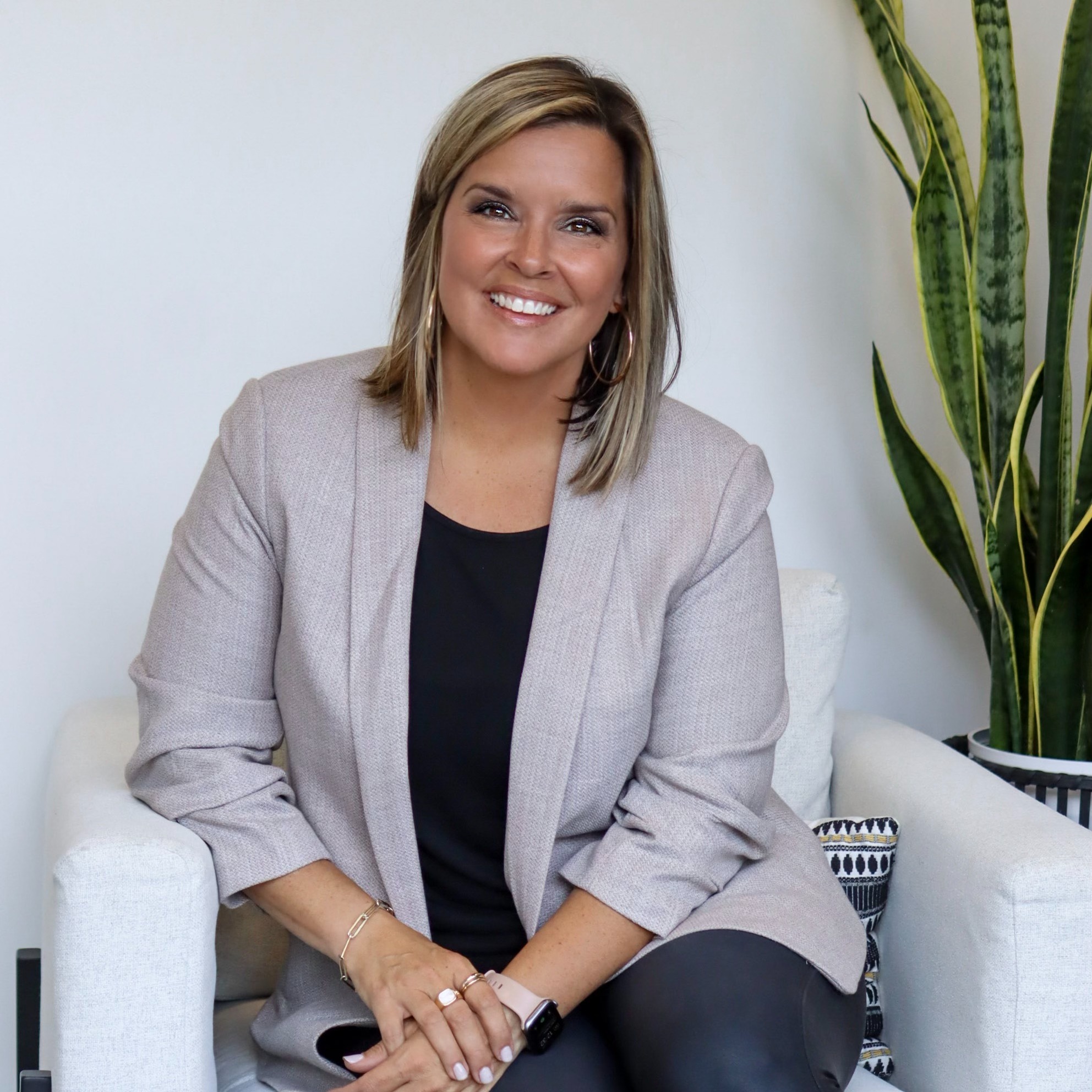 Shannon Edwards - Principal Broker in Yorktown, VA