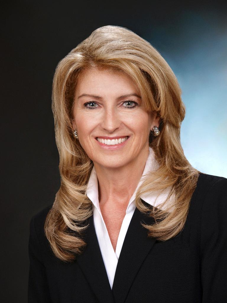 Maureen Atkinson - Sales Associate in Lahaina, HI