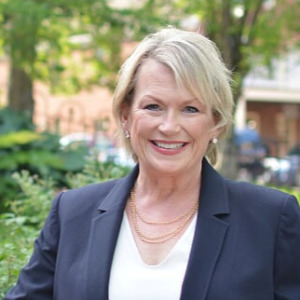 Dawn Gluesenkamp - Associate in Chesterfield, MO