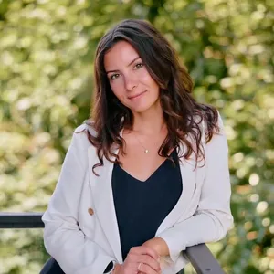 Miranda Feamster - Licensed Real Estate Salesperson in NY
