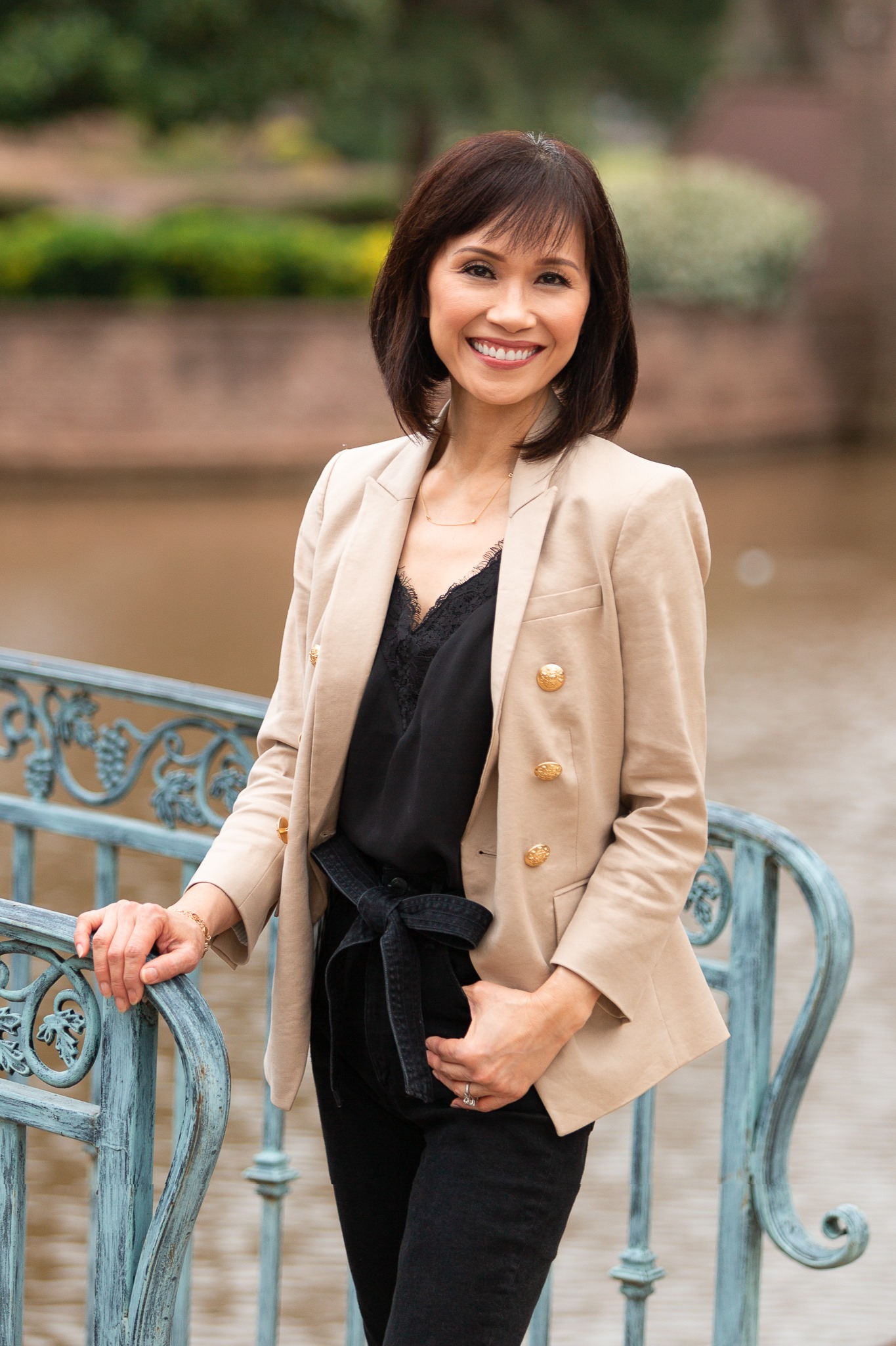 Thuy Vu - Realtor in TX