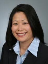 Jennifer Ling Louie - Dentist in Lakeville, MN