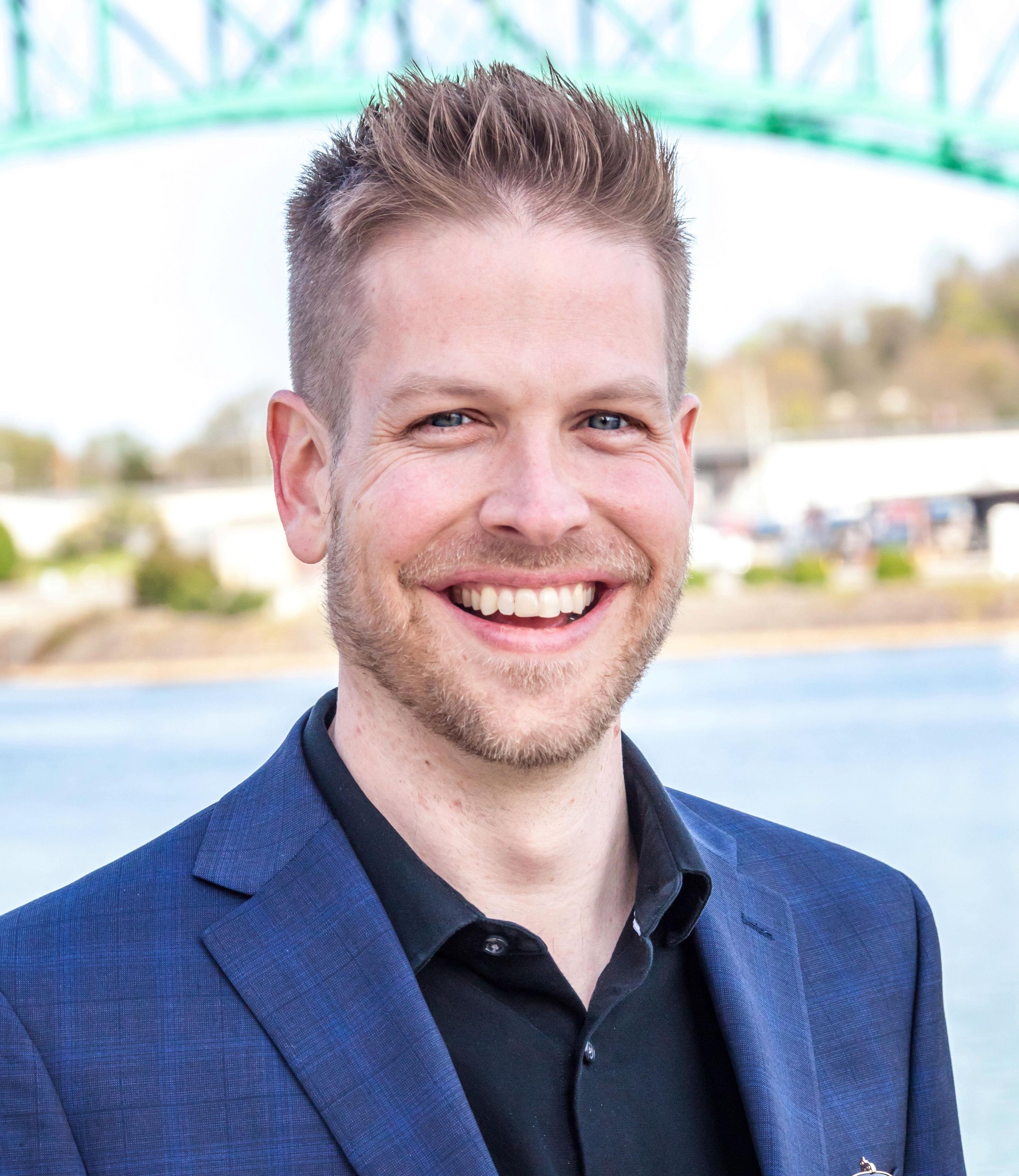 Carl Young - Realtor in Knoxville, TN