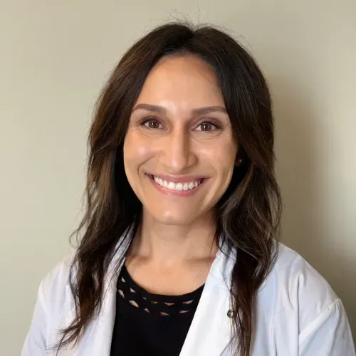Lauren Louise Leza - Dentist in Kansas City, MO