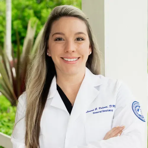 Lorena Gisell Valenti - Dentist in Loxahatchee, FL