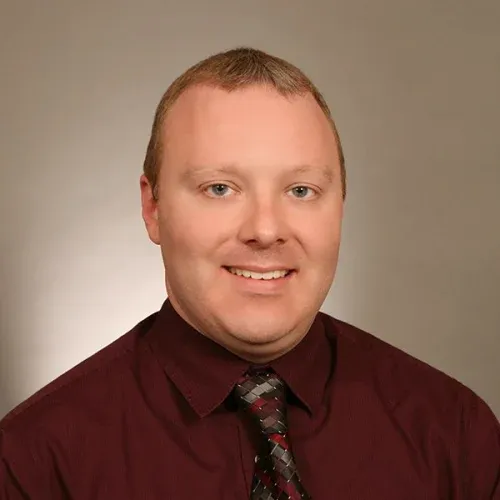 Brandon M Piper - Dentist in Bloomington, IL