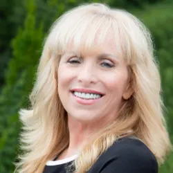 Donna M. Pitrelli - Licensed Real Estate Salesperson in Huntington, NY