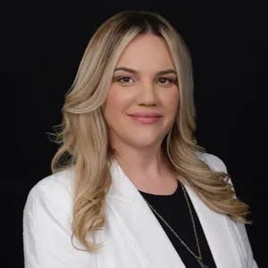 Kristy Genov - Realtor Associate in FL